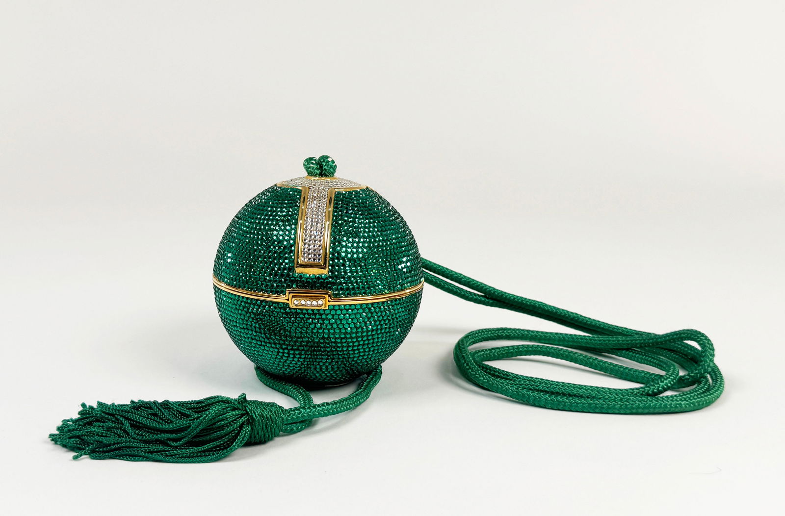 Judith Leiber Orb Minaudière (1 of 5)