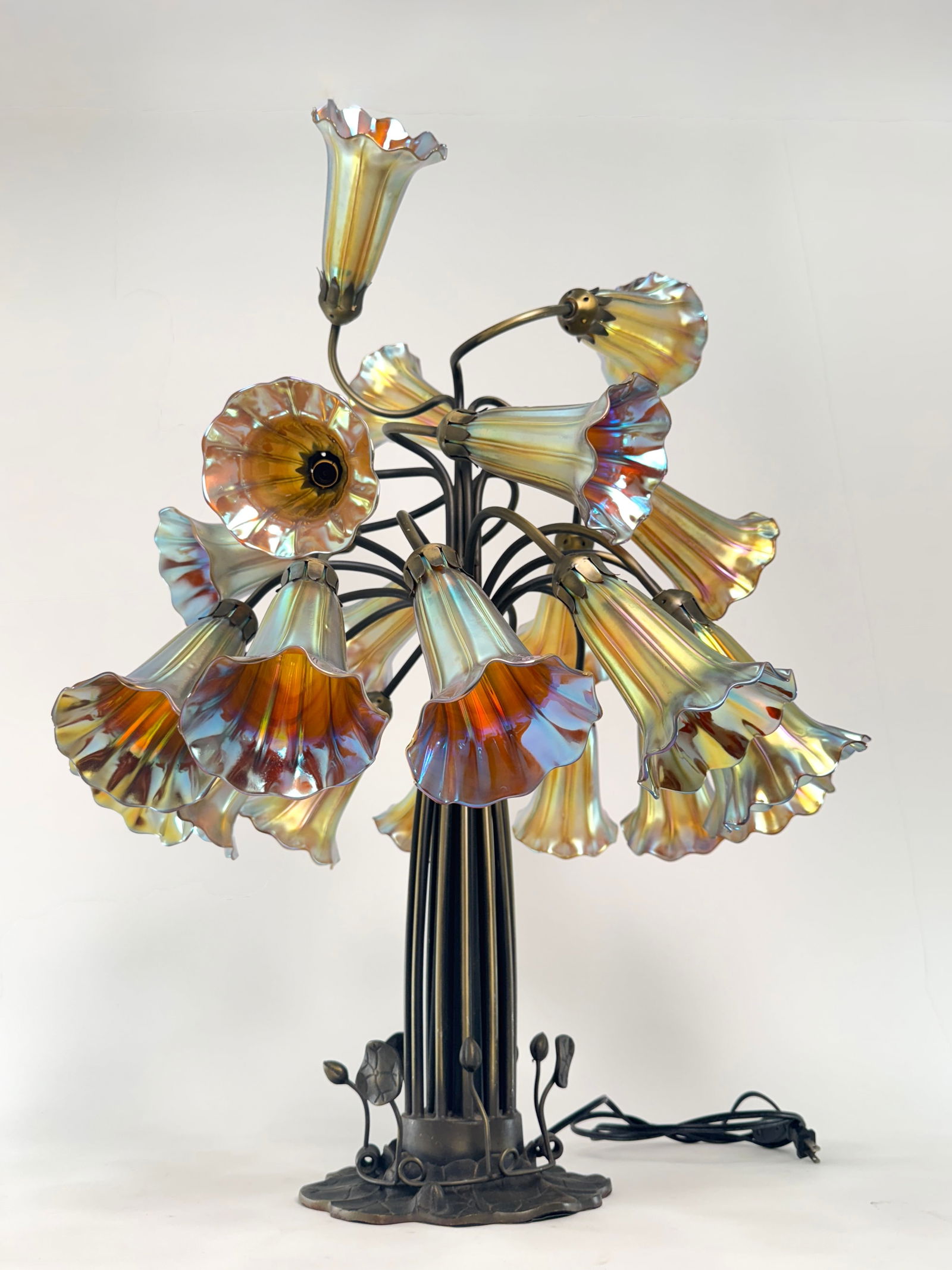 Tiffany Studios Style Twenty-One-Light "Lily" Table Lamp (1 of 5)