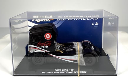 Flyslot Supertrucks Mercedes Benz Coke Zero 400 Daytona International Speedway #0 1/32 Slot Car