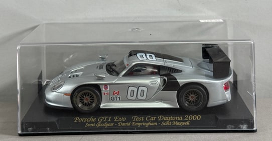 Fly Porsche GT1 Evo Test Car Daytona 2000 #00 1/32 Slot Car