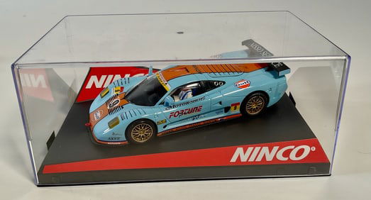 Ninco Mosler MT900 #9 1/32 Slot Car
