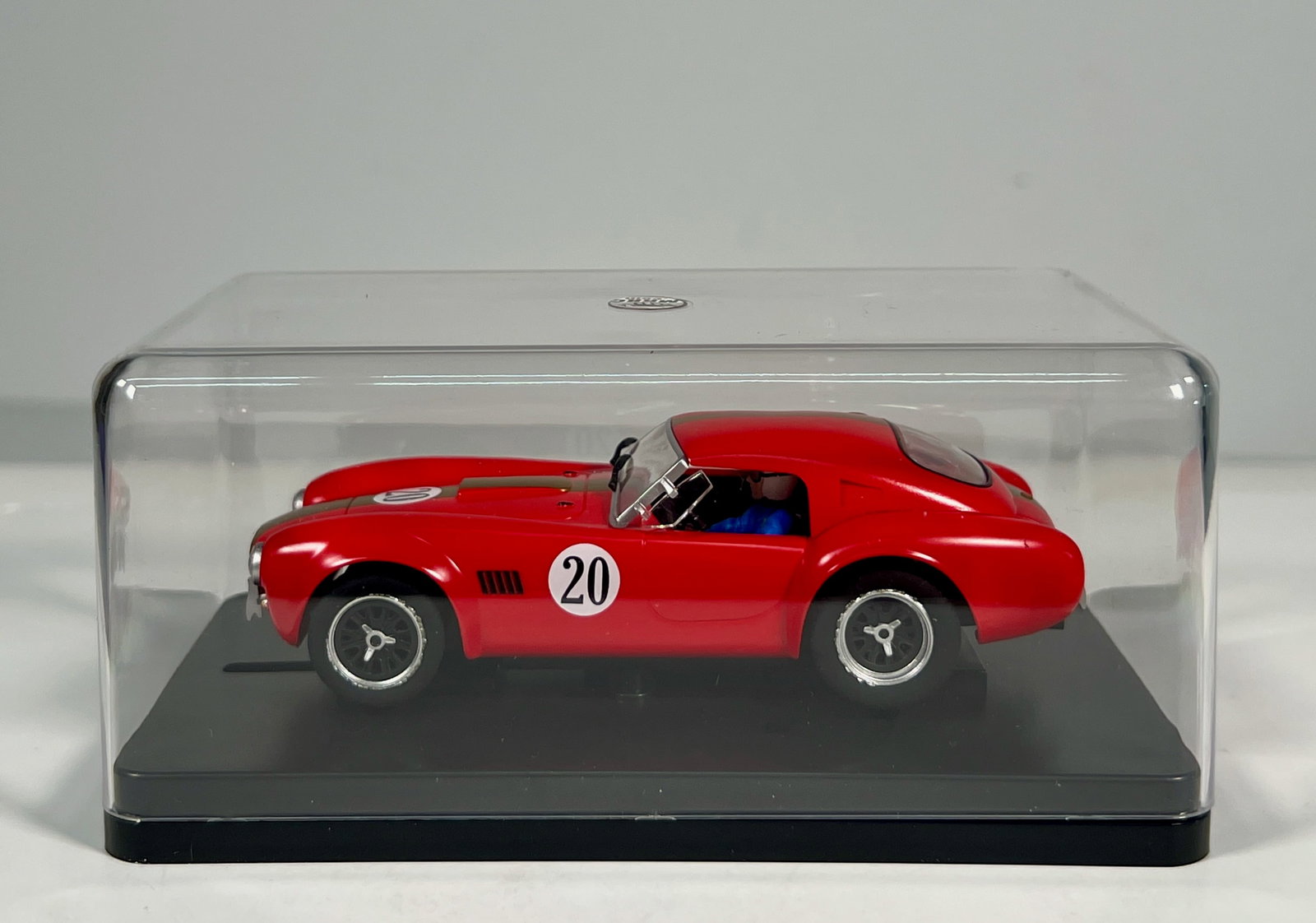 MRRC Slot Racing #20 1/32 Slot Car: MRRC #20 1/32 Slot Car, with original case and packaging. Weight: 7 oz.