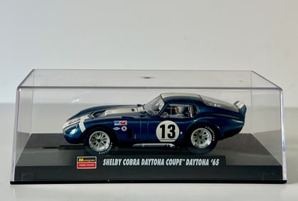 Monogram Shelby Cobra Daytona Coupe '65 #13 1/32 Slot Car