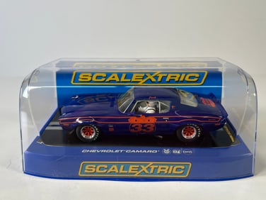 Scalextric Chevrolet Camaro #33 1/32 Slot Car