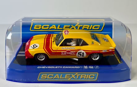 Scalextric Chevrolet Camaro #51 1/32 Slot Car