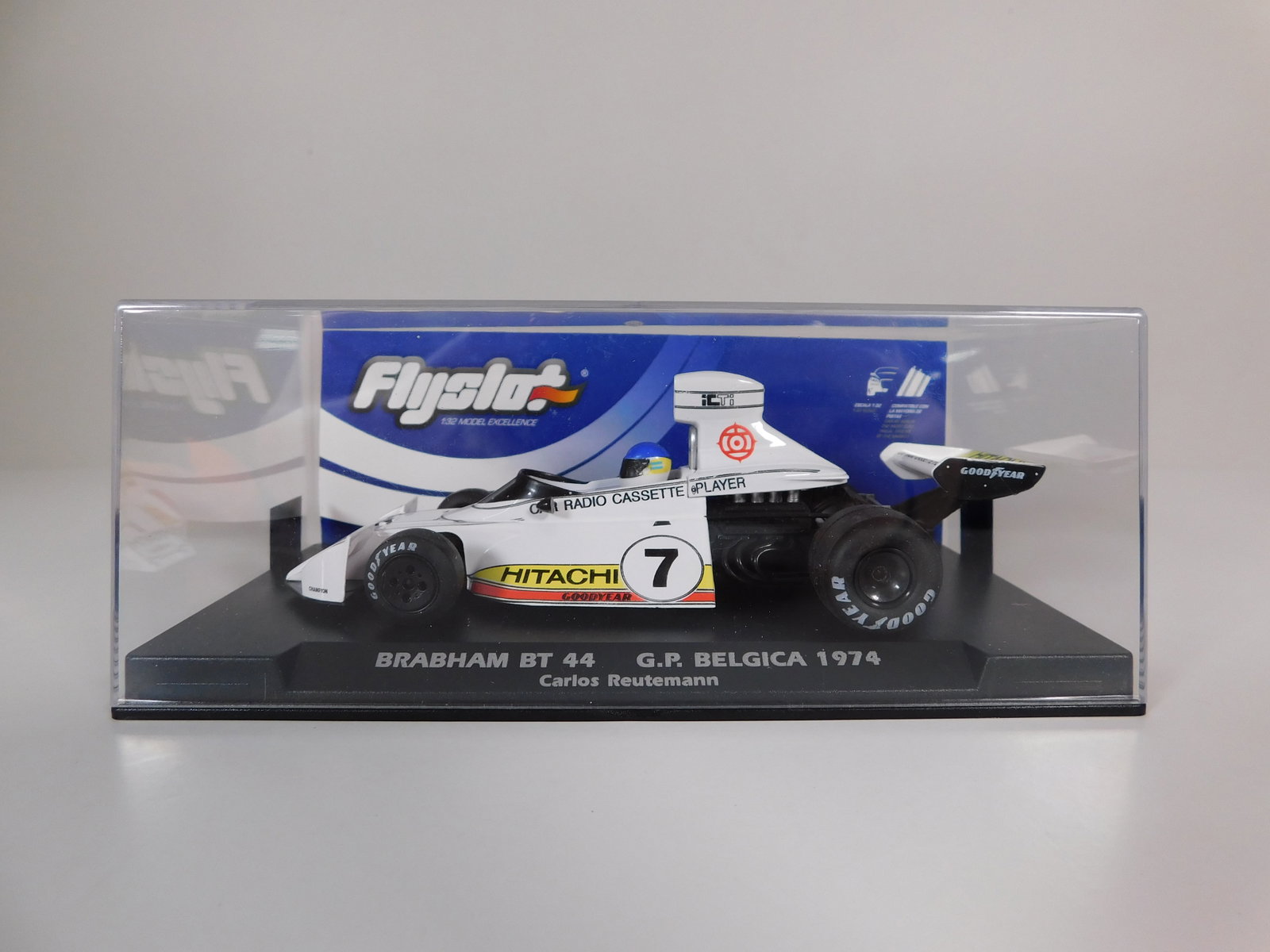 Flyslot Brabham BT44 GP Belgica 1974 #7 1/32 Slot Car: Flyslot Brabham BT 44 G.P. Belgica 1974 Carlos Reutemann #7 Hitachi 1/32 Slot Car. Reference #062106, with original case. Weight: 5.7 oz.