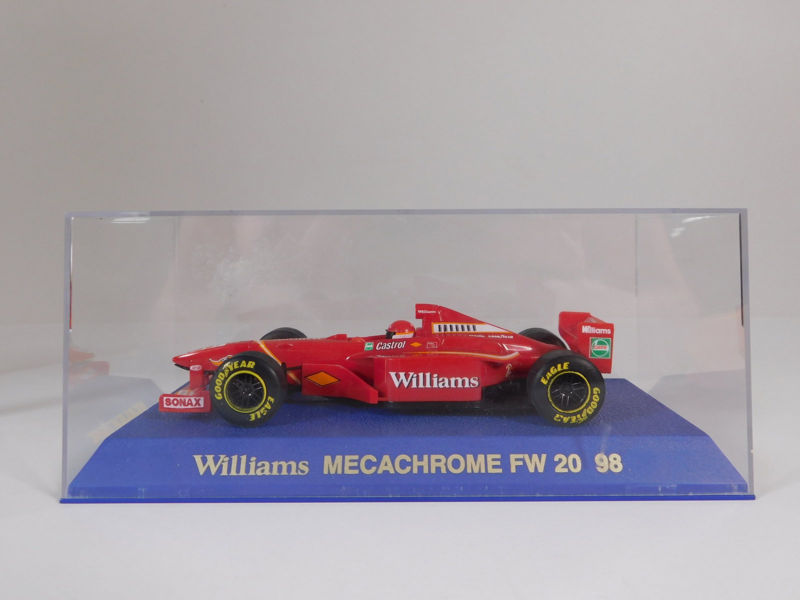 Scalextric Williams Mecachrome FW20 98 #2 1/32 Slot Car: Scalextric Williams Mecachrome FW20 98 #2 1/32 Slot Car. Reference #C.2162, with original case. Weight: 6.6oz.