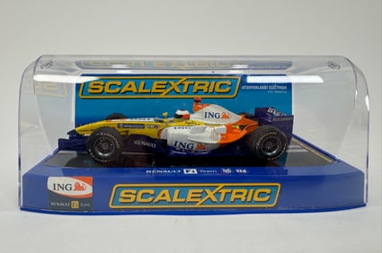 Scalextric Renault F1 Team 1/32 Slot Car