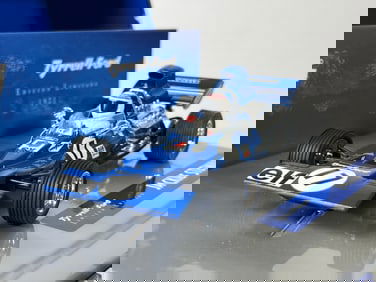 SCX Vintage Tyrrell-Ford Jackie Stewart Limited Edition #17 Elf 1/32 Slot Car