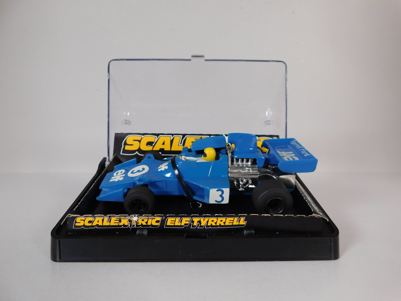 Scalextric Elf Tyrrell #3 1/32 Slot Car: Scalextric Elf Tyrrell #3 1/32 Slot Car. Reference #C121. with original case. Weight: 6.2 oz.