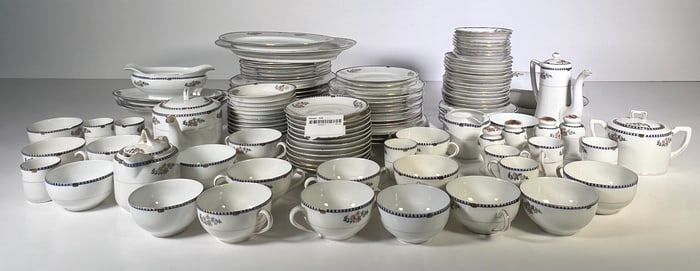 Extensive Noritake Sheridan China Set
