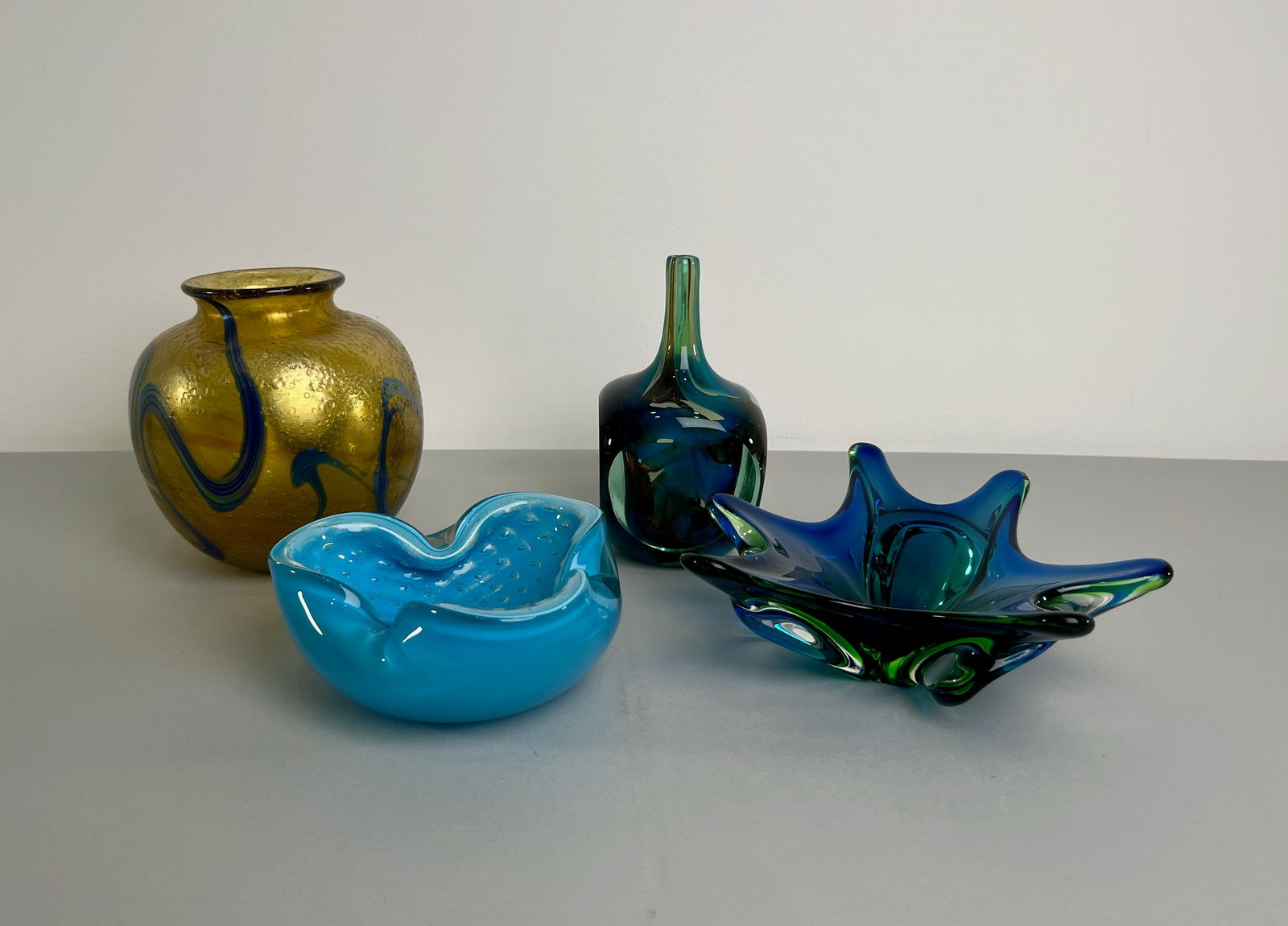 Four Assorted Art Glass Vases and Bowls (1 of 9)