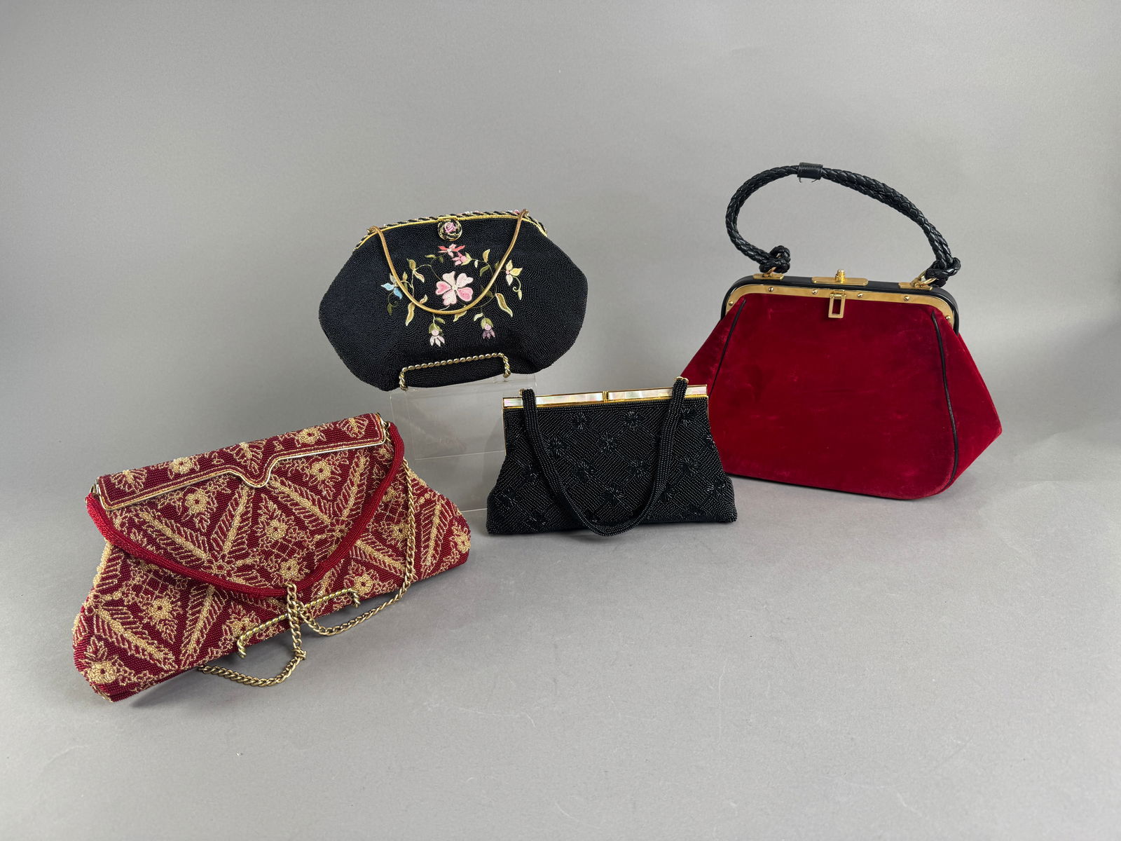 Four Vintage Beaded and Velvet Evening Bags (1 of 17)