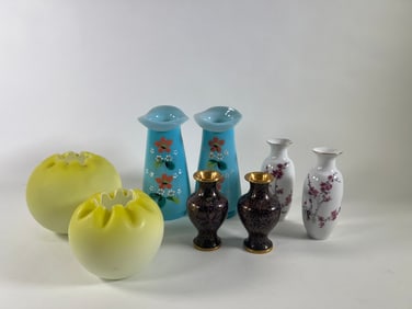 4 Pairs of Decorative Vases