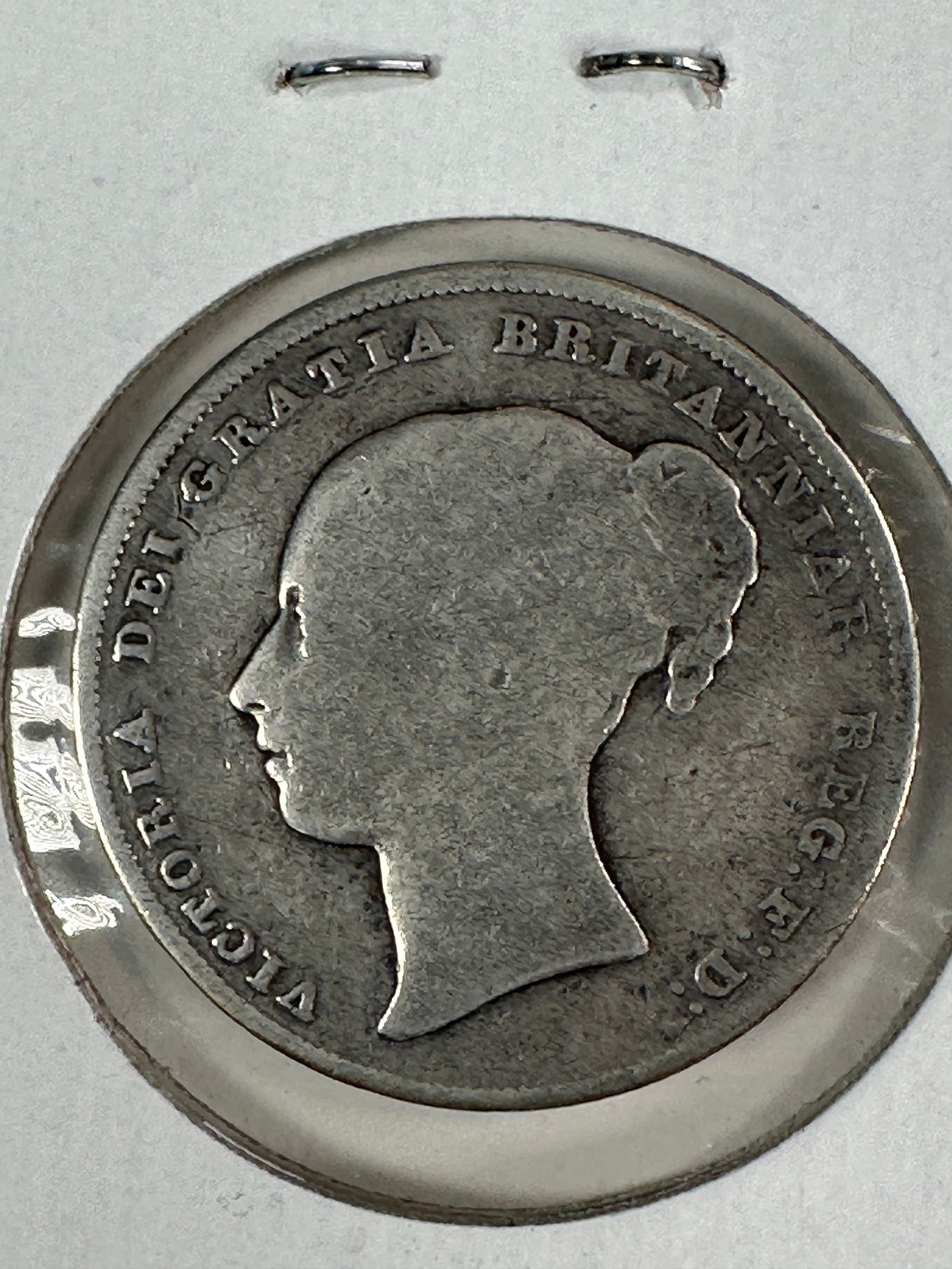 1841 Great Britain Victoria One Shilling .925 Silver Coin (1 of 2)