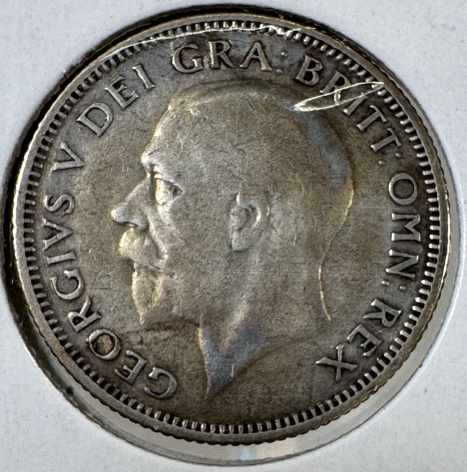 1933 Great Britain One Shilling .500 Silver Coin - George V (1 of 2)