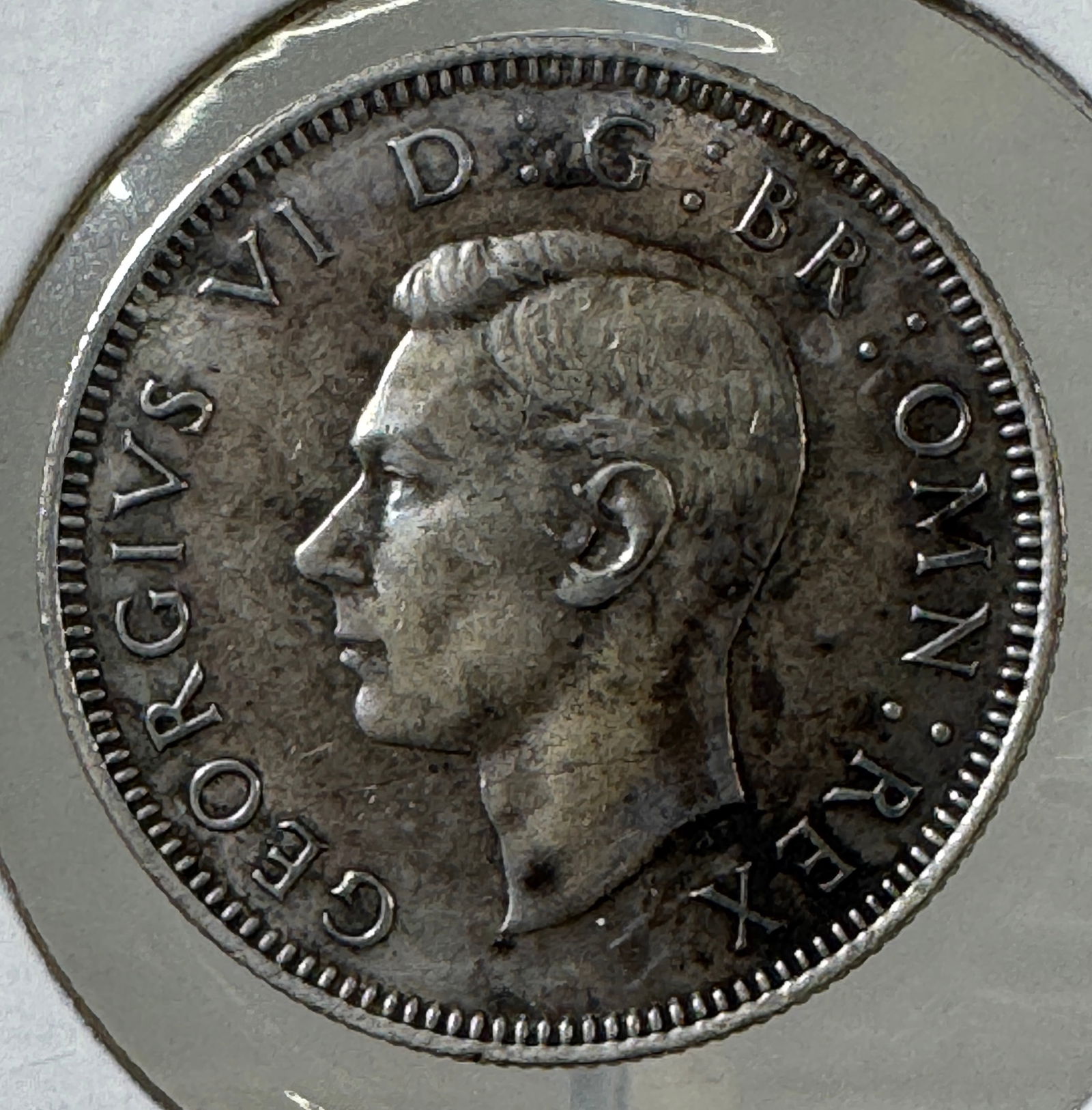 -*1941 Great Britain One Shilling .500 Silver Coin - George VI (1 of 2)