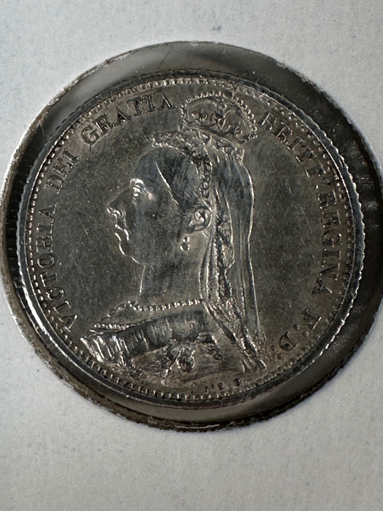 -*1887 United Kingdom 6 Pence .925 Silver Coin - Victoria Dei Gratia Regina (1 of 2)