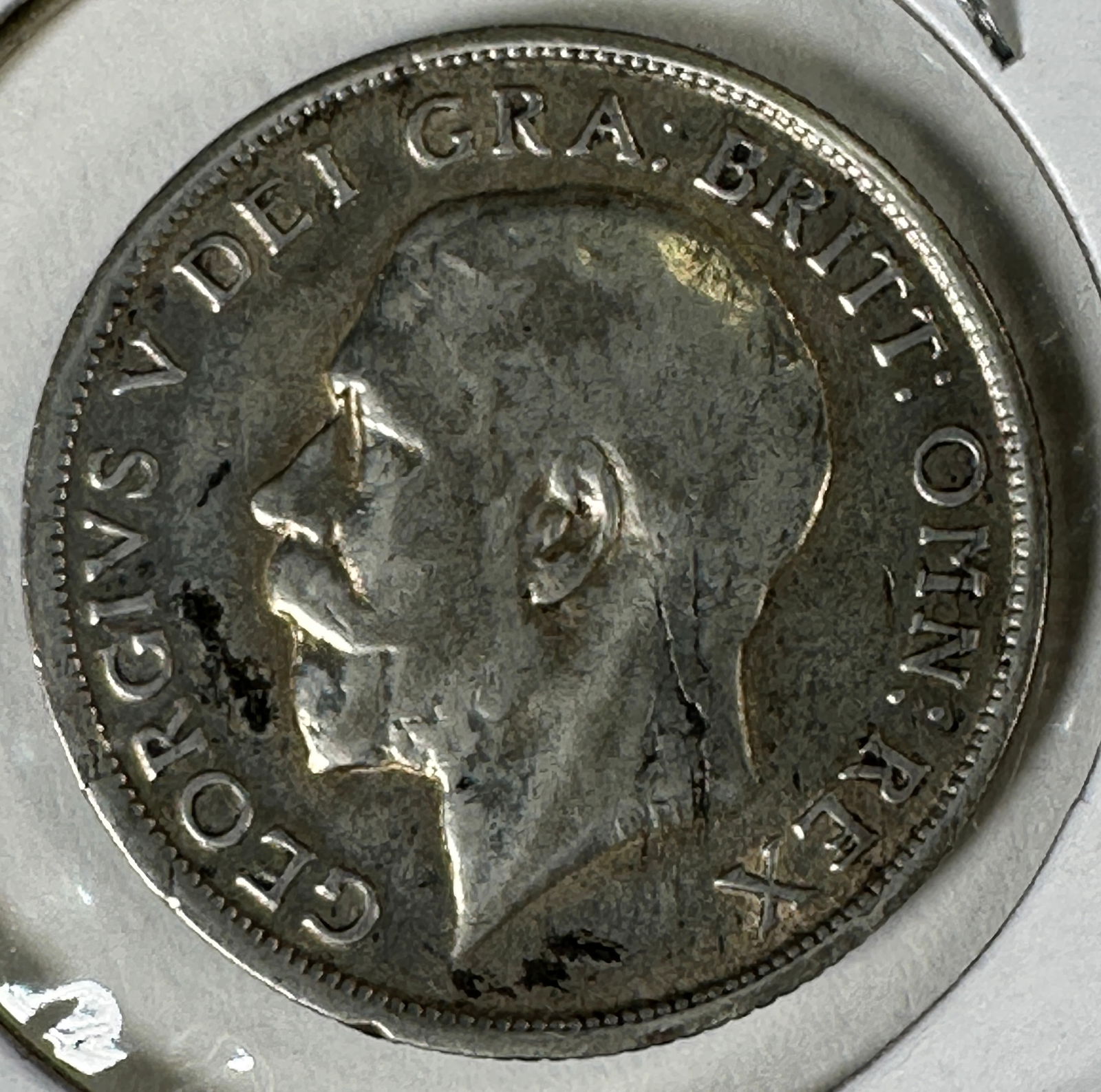 1920 Great Britain One Shilling .500 Silver Coin - George V (1 of 2)