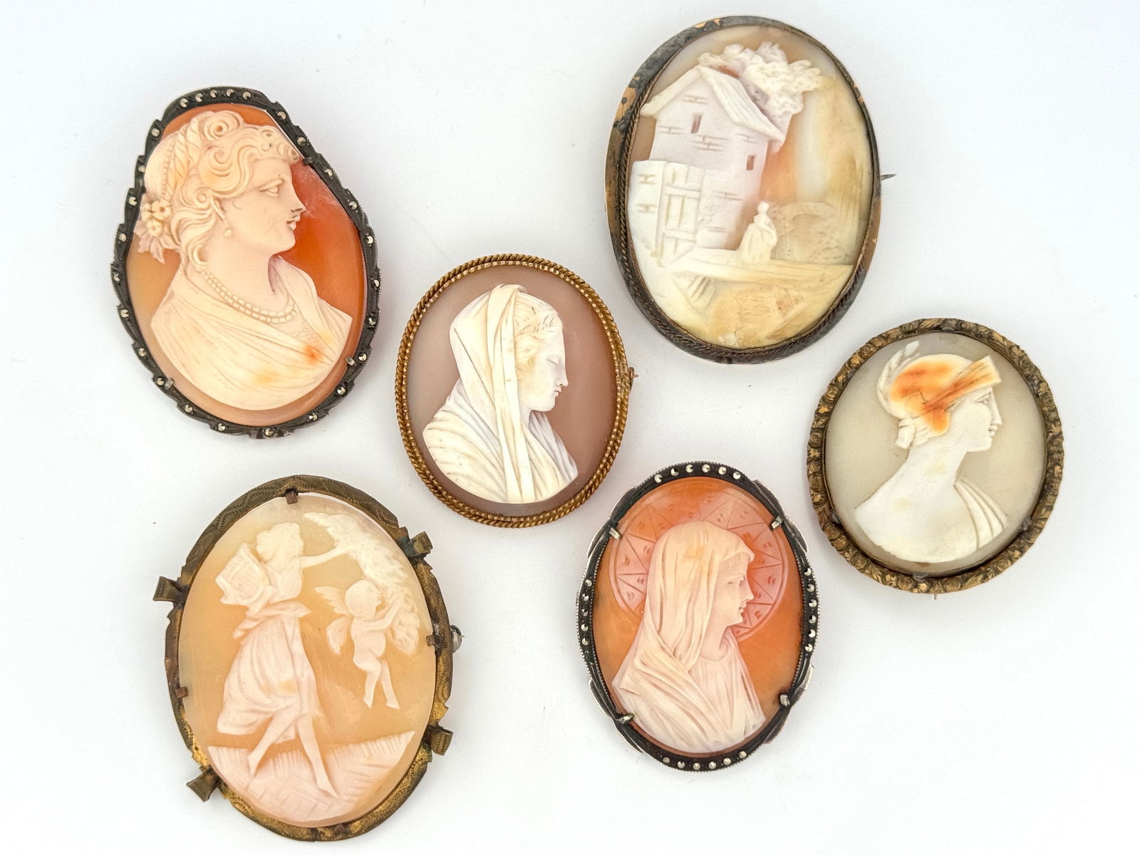 Six Mixed Metal Cameo Brooches: 57.9glargest 2"