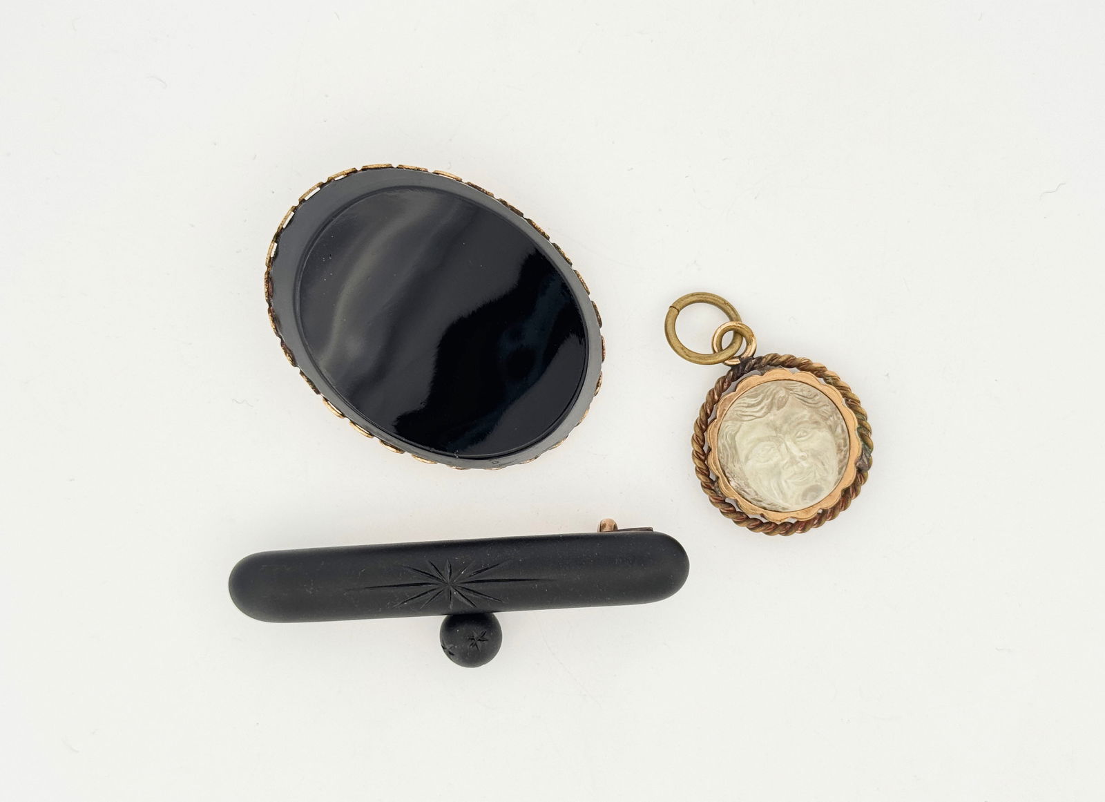 Victorian Jewelry Group:  largest 2"