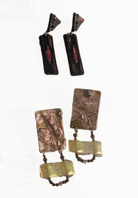 Earrings by Yvonne Buijs