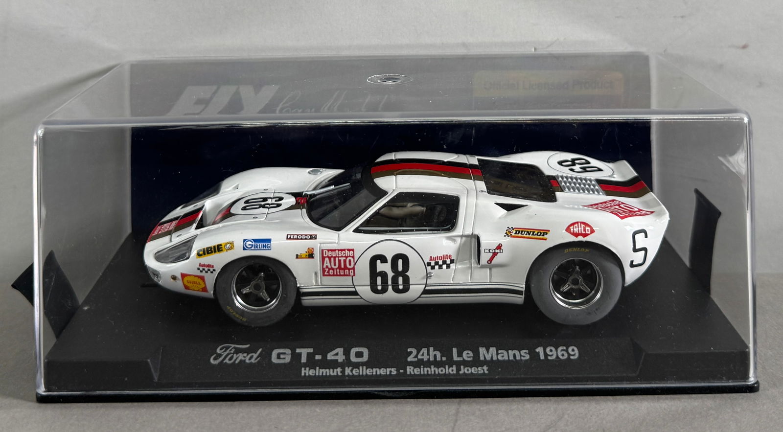Fly Car Model Ford GT-40 24h. Le Mans 1969 #68: Fly Car Model Ford GT-40 24h. Le Mans 1969 Helmut Kelleners - Reinhold Joest #68 Deutsche Auto Zeitung 1/32 Slot Car (A-183). Reference #88087, with original case. 