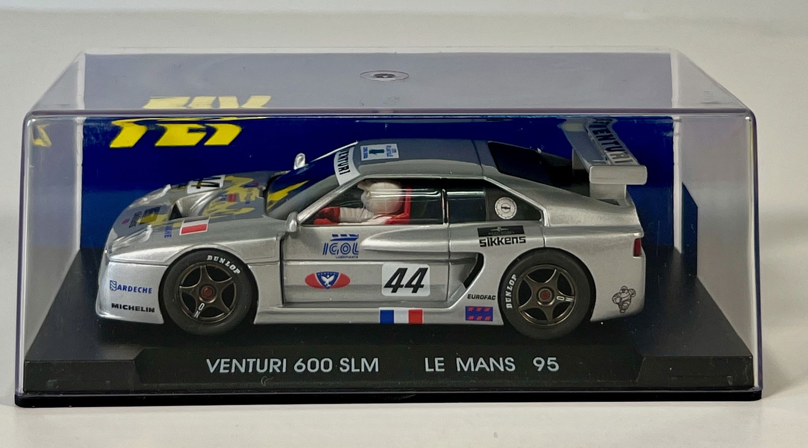 Fly Venturi 600 SLM Le Mans 95 #44: Fly Venturi 600 SLM Le Mans 95 #44 igol 1/32 Slot Car. Reference #A16, with original case. Weight: 7 oz.