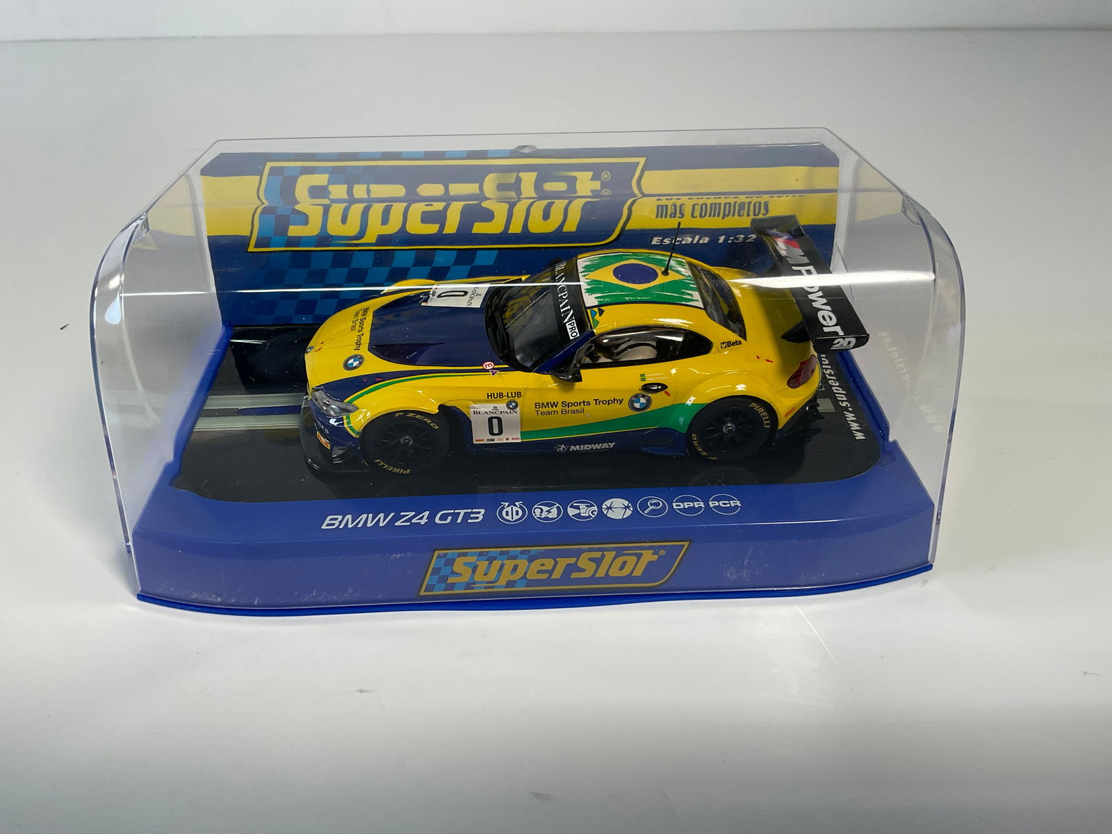 SuperSlot BMW Z4 GT3 #0: SuperSlot BMW Z4 GT3 BMW Sports Trophy Team Brasil #0 Blanc Pain 1/32 Slot Car. Reference #H3721, with original case. 