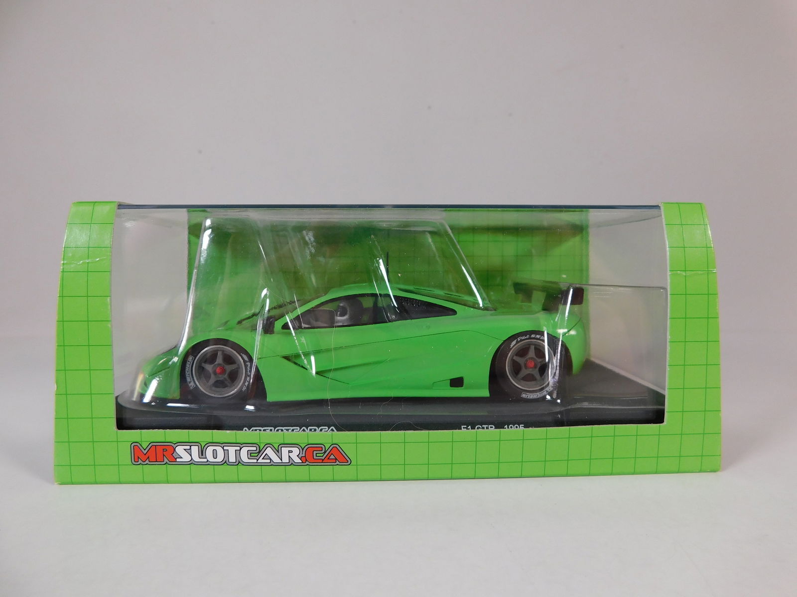Mr.Slotcar McLaren F1 GTR 1995 - Contender Series: Mr.Slotcar McLaren F1 GTR 1995 Contender Series MR1045AT 1/32 Slot Car, with original case. Weight: 7.8oz.
