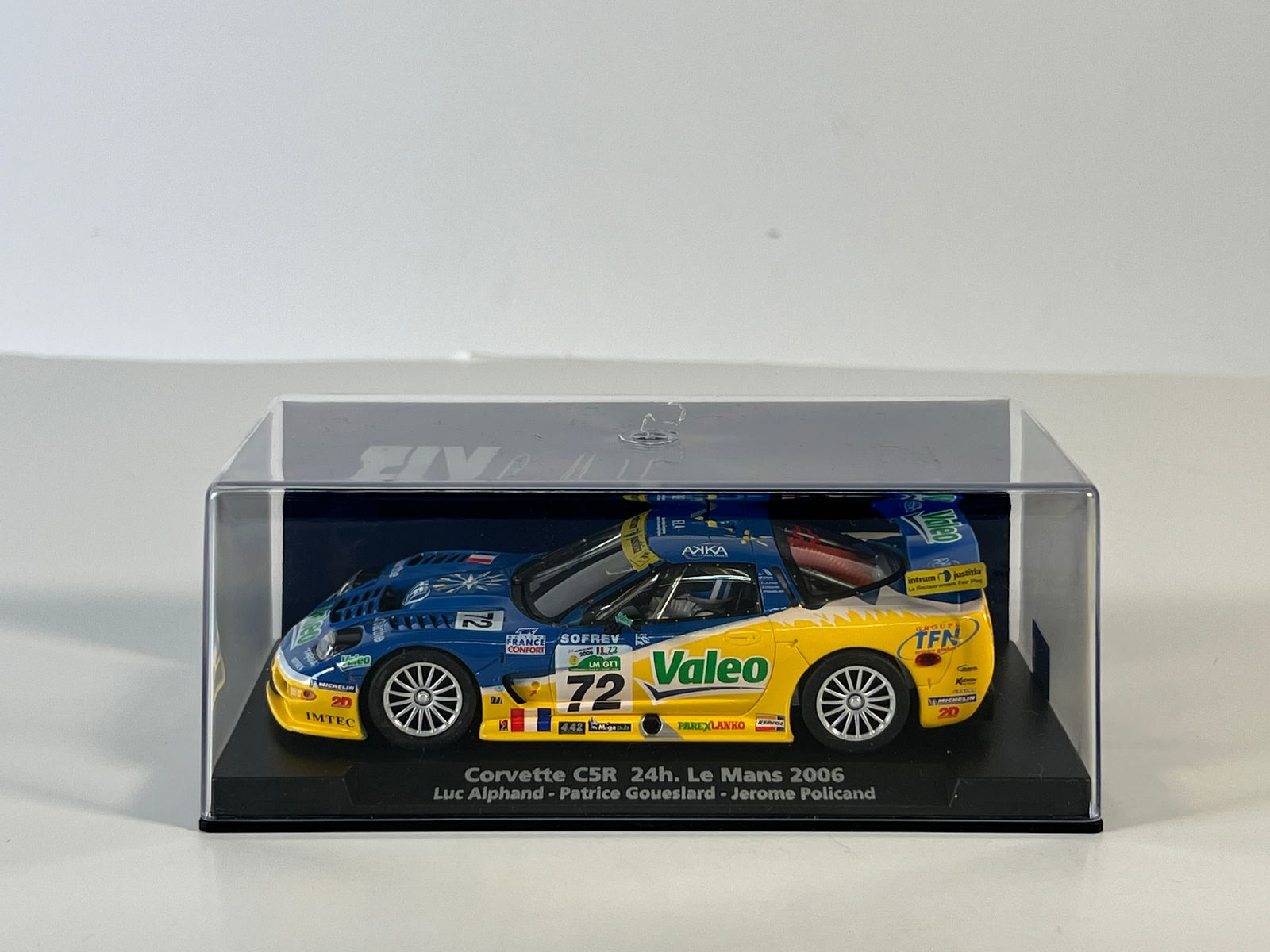 Fly Car Model Corvette C5R 24h Le Mans 2006 #72: Fly Car Model Corvette C5R 24h Le Mans 2006 Alphand - Goueslard - Policand #72 Valeo 1/32 Slot Car Model, A-133. Reference #88223, with original case. Weight: 7 oz. 