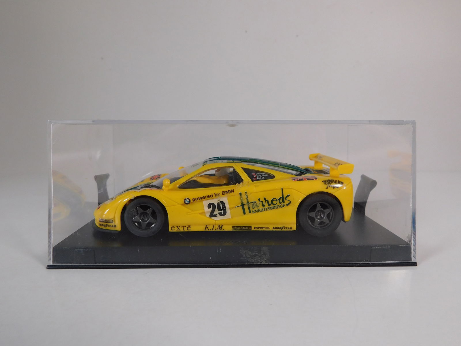 Ninco McLaren F1 GTR #29: Ninco McLaren F1 GTR Harrods #29 Dressin 1/32 Slot Car, with original case. Weight: 6.6 oz.