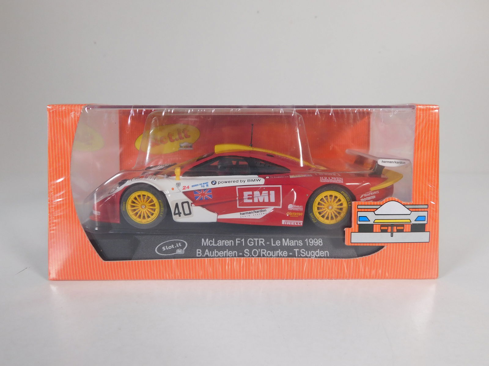 Slot.it McLaren F1 GTR Le Mans 1998 #40: Slot.it McLaren F1 GTR Le Mans 1998 Auberlen - O'Rourke - Sugden #40 EMI 1/32 Slot Car. Reference #CA10e, with original case. Weight: 7.4 oz. Shrink-wrapped - new in box.