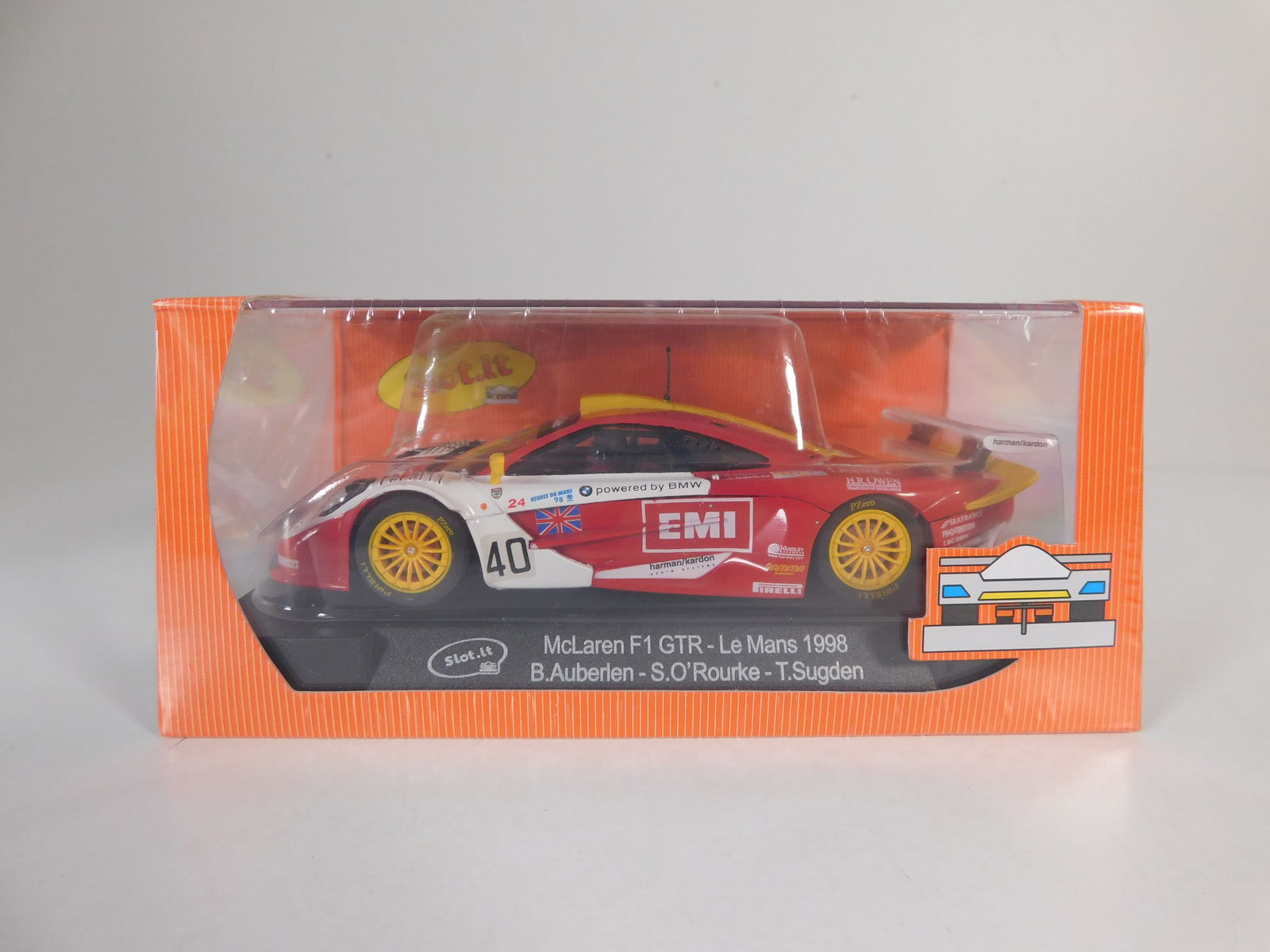 Slot.it McLaren F1 GTR Le Mans 1998 #40: Slot.it McLaren F1 GTR Le Mans 1998 Auberlen - O'Rourke - Sugden #40 EMI 1/32 Slot Car, with original case. Weight: 7.5 oz. Shrink-wrapped - new in box.