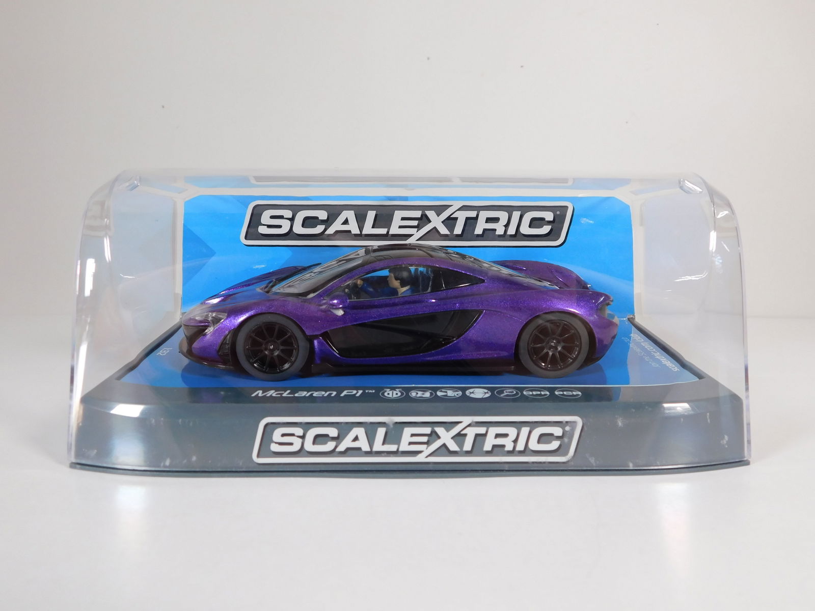 Scalextric McLaren P1 Mauvine Blue: Scalextric McLaren P1 Mauvine Blue 1/32 Slot Car. Reference #C3842, with original case. Weight: 8 oz.