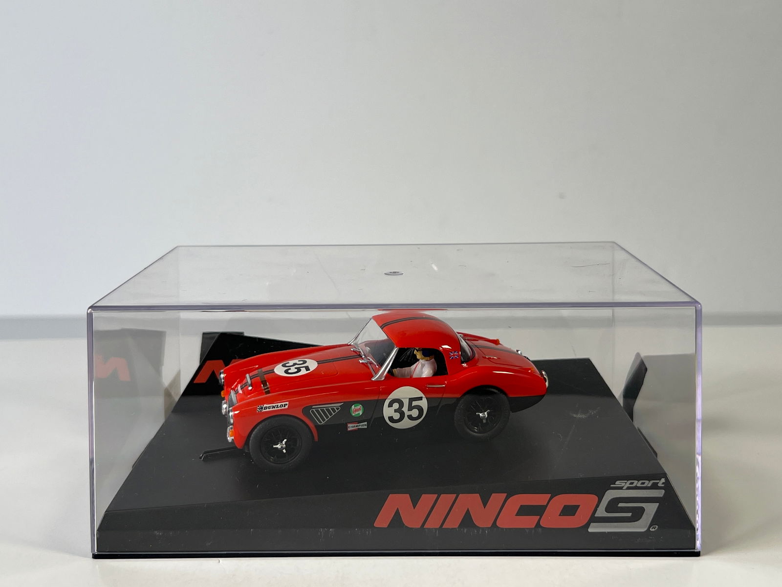 Ninco Austin Healey Sport Red #35 (1 of 5)