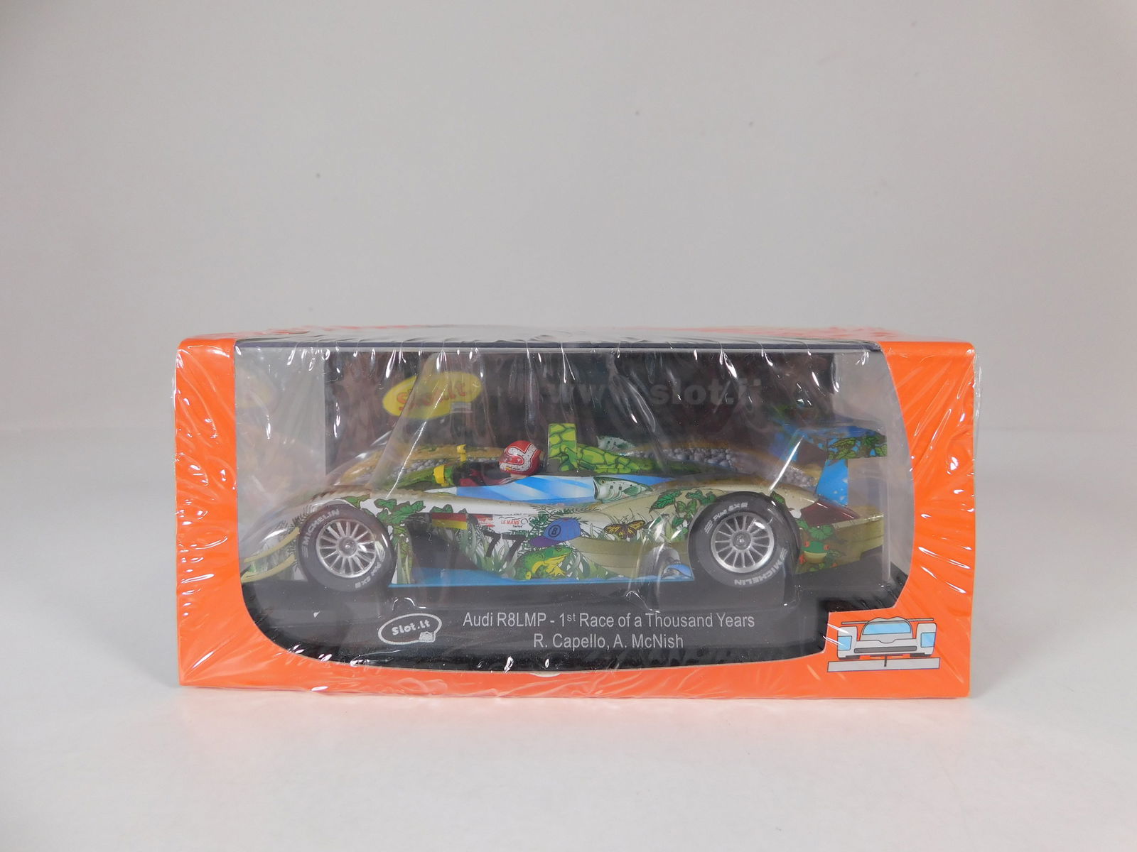 Slot.it Audi R8 LMP 1st Race of a Thousand Years #77 (1 of 8)