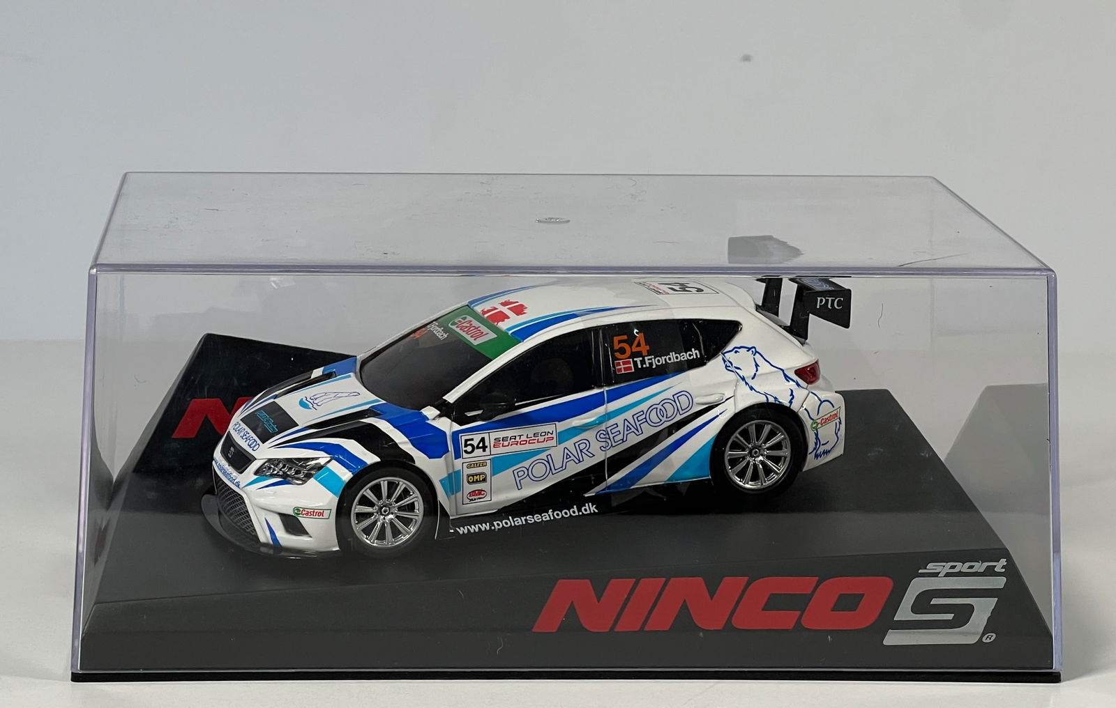 Ninco Seat Leon Polar #54: Ninco Seat Leon Polar #54 Polar Seafood 1/32 Slot Car. Reference #50657, with original case. Weight: 10 oz.