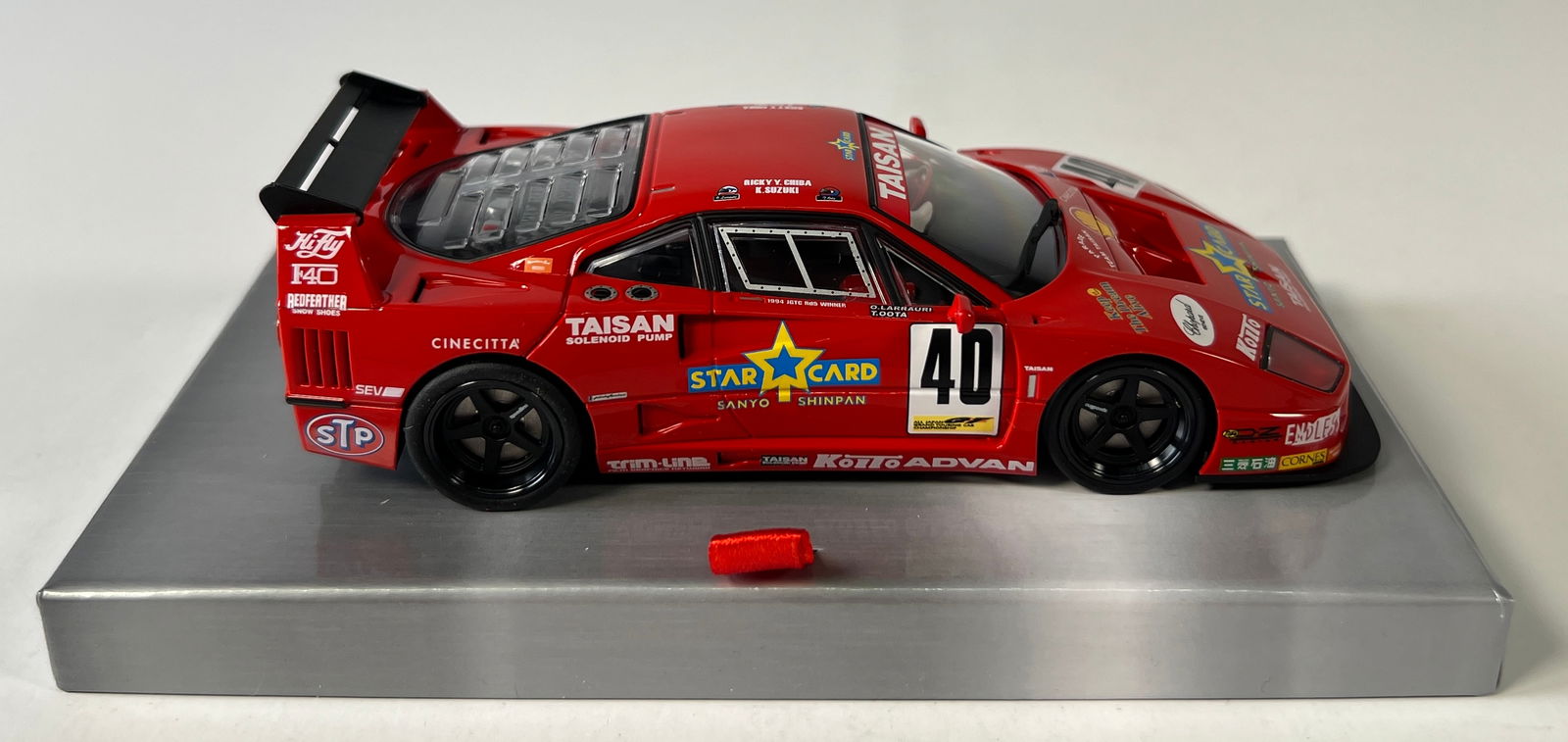 RevoSlot Taisan Ferrari F40 #40 (1 of 6)