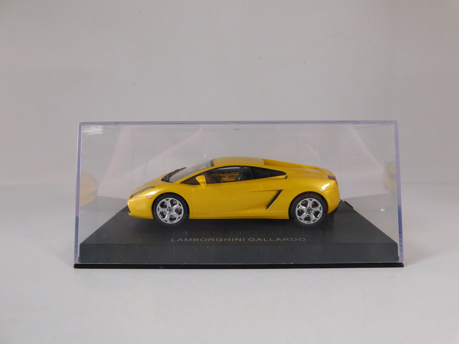 AUTOart Lamborghini Gallardo (1 of 7)