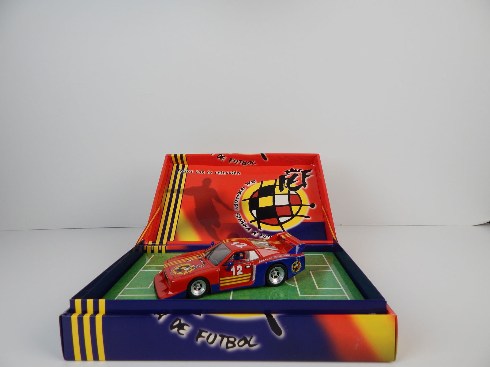 Lancia Beta Montecarlo Real Federacion Espanola de Futbol #12: Lancia Beta Montecarlo Real Federacion Espanola de Futbol #12 1/32 Slot Car. Reference #SE01, with original case. 