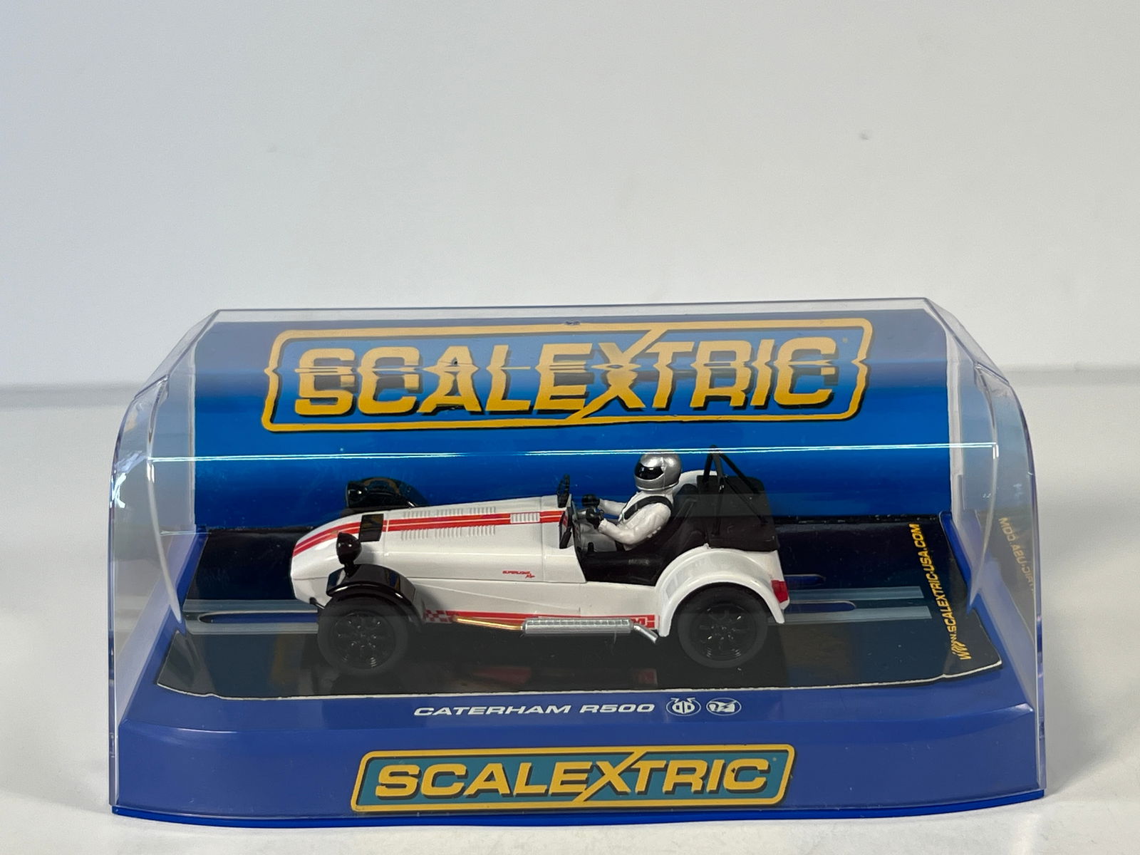 Scalextric Caterham 7 R500: Scalextric C3093 Caterham 7 R500 slot car in original packaging. Scale 1:32. 