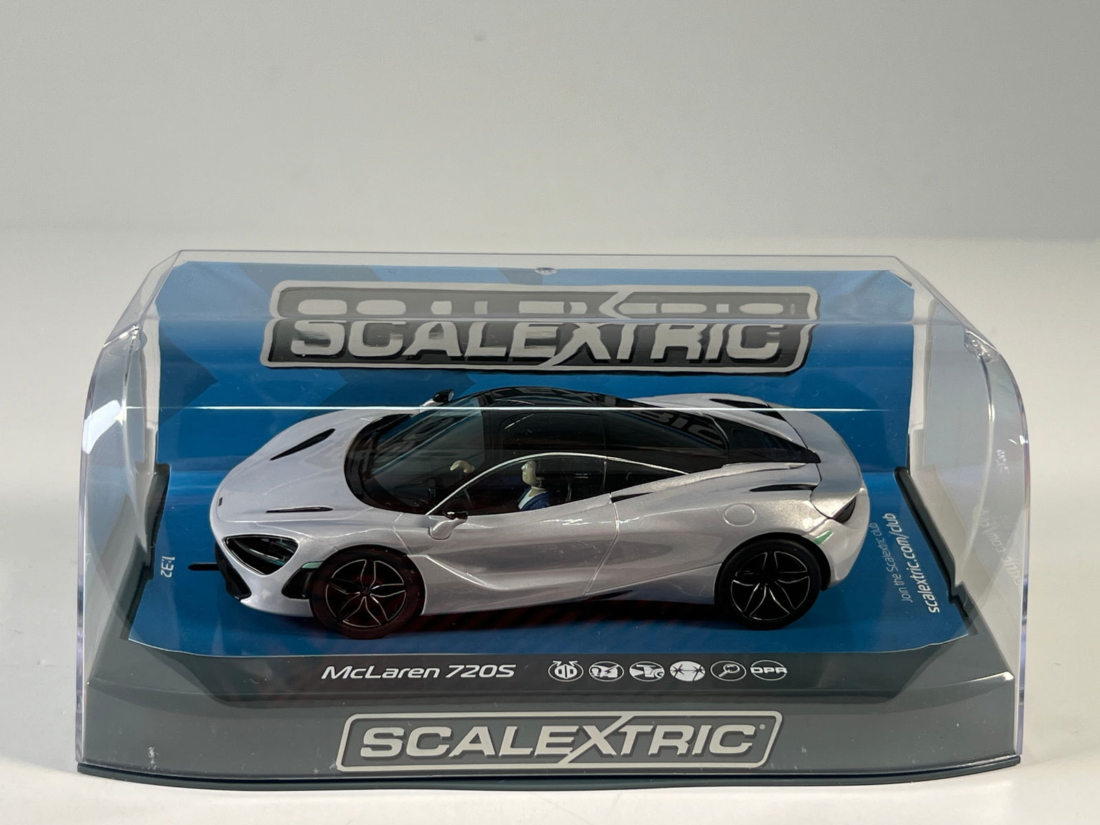 Scalextric McLaren 720S Glacier White: Scalextric McLaren 720S Glacier White 1/32 Slot Car. Reference #C3982, with original case. 