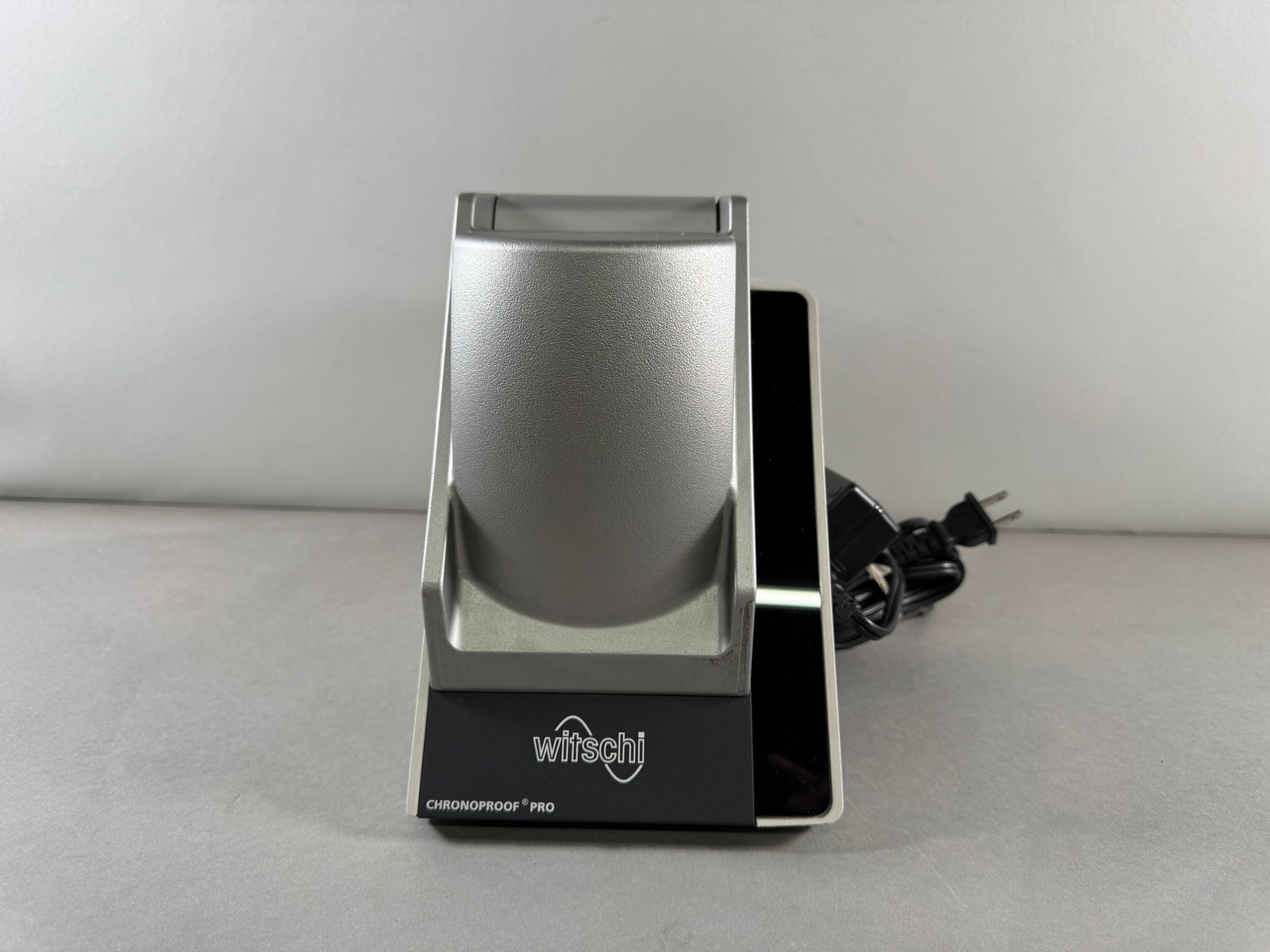 Witschi ChronoProof Pro: Witschi ChronoProof Pro watch tightness testing device for wristwatches. Measures approximately 9 x 12 inches and weighs 209.7 ounces. Includes power adapter. Integrated Compressor: It was the first