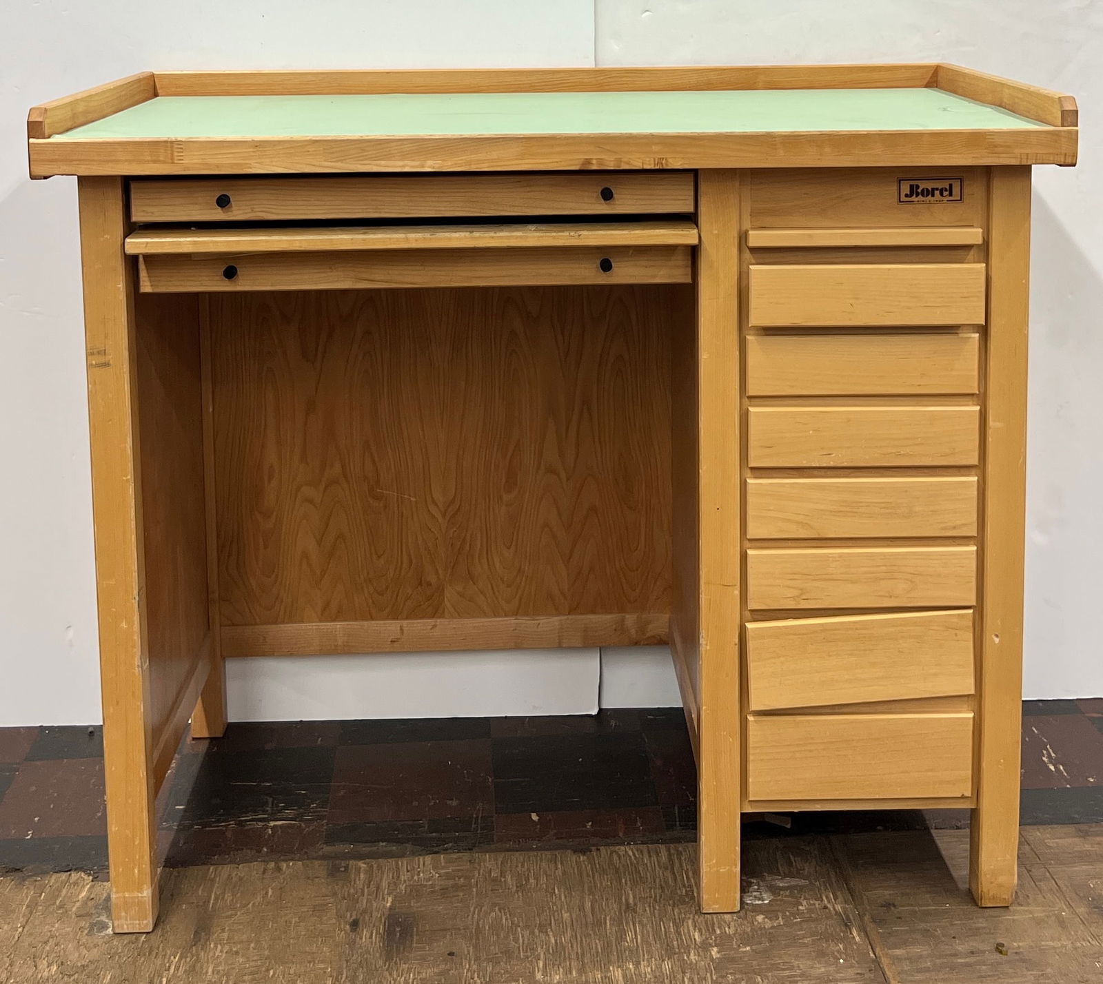 J. Borel Work Desk (1 of 5)