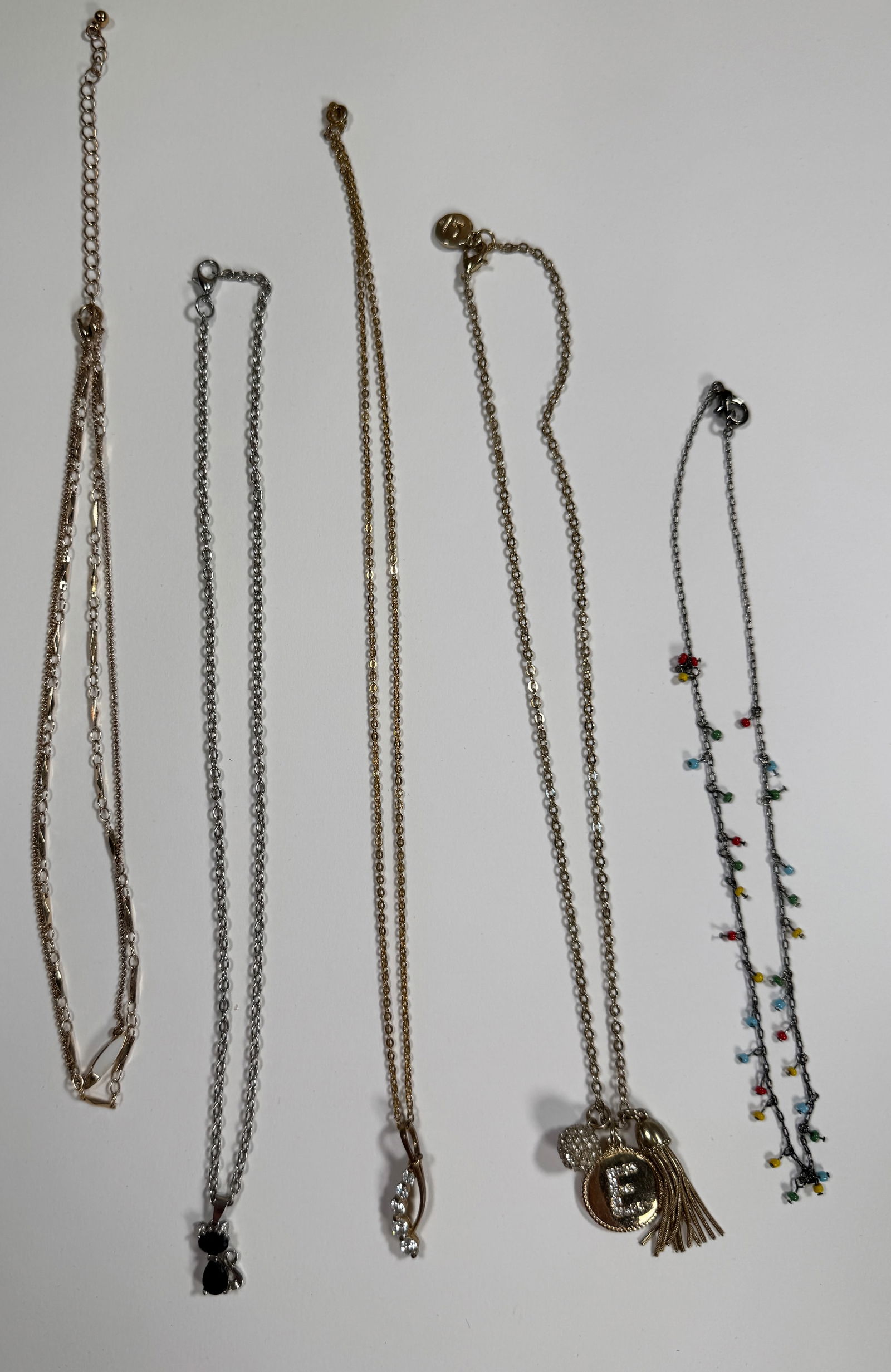 Group of Five Fashion Necklaces (1 of 8)
