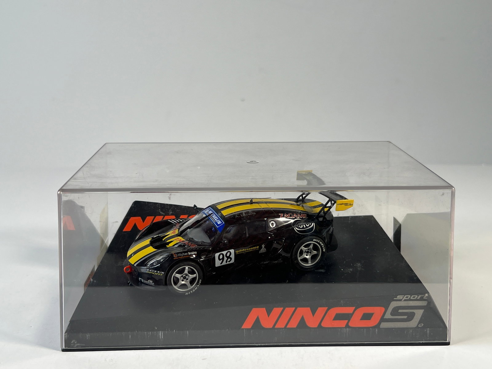 Ninco Sport Lotus Exige GT3 #98 (1 of 6)