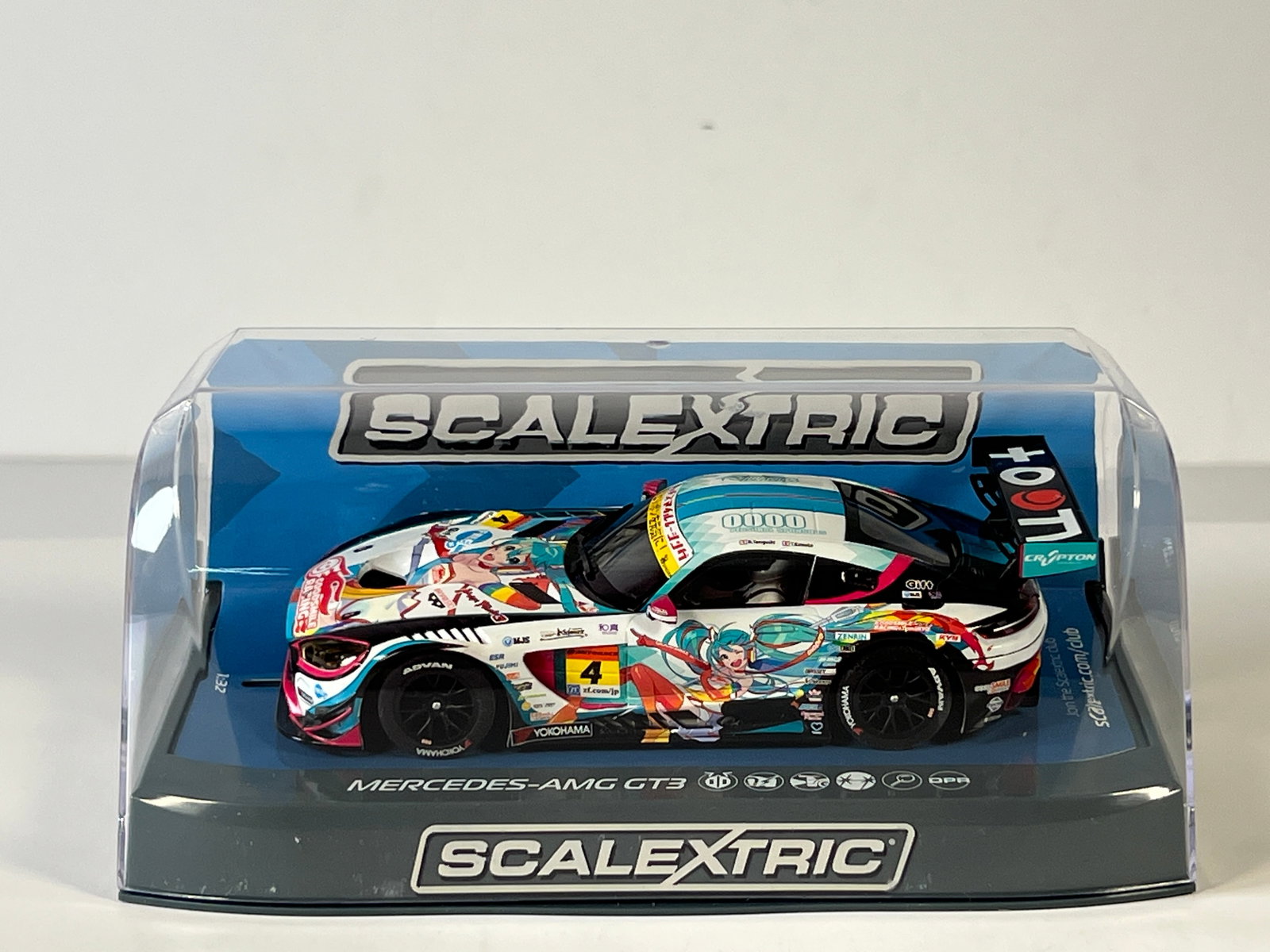 Scalextric Mercedes-AMG GT3 #4: Scalextric Mercedes-AMG GT3 #4 1/32 Slot Car. Reference #C3852T, with original case. Weight: 9 oz.
