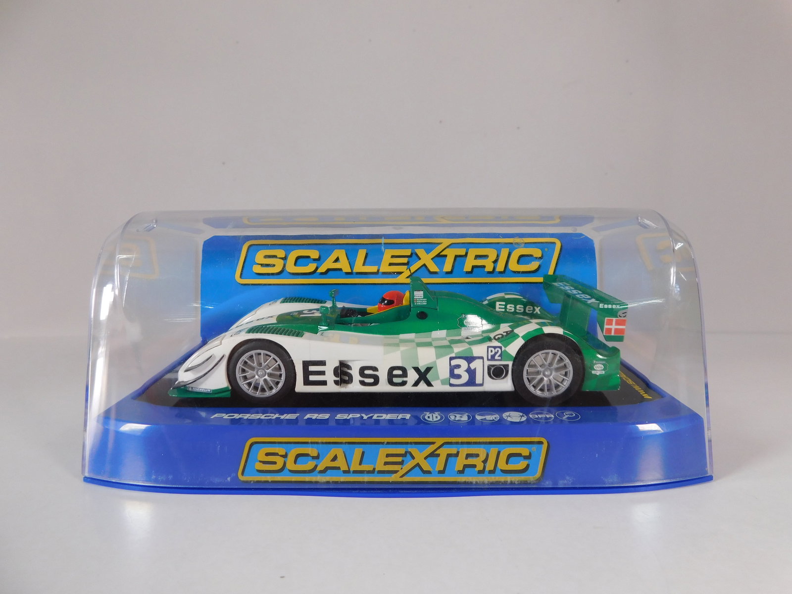 Scalextric Porsche RS Spyder #31: Scalextric Porsche RS Spyder #31 Essex 1/32 Slot Car. Reference #C3197, with original case. Weight: 9 oz.