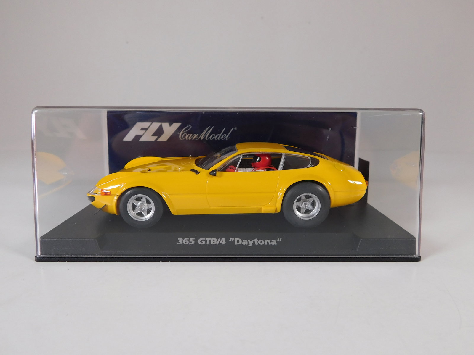 Fly Car Model 365 GTB/4 Daytona (1 of 7)